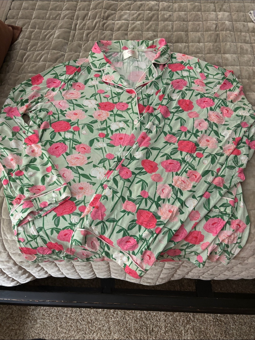 Floral Button-Up Sleep Shirt – Pink Roses on Mint